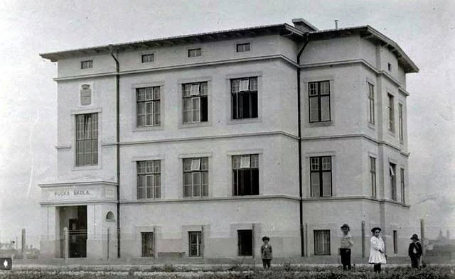Borongajska (sada Harambašićeva), niža pučka škola 1913. godine